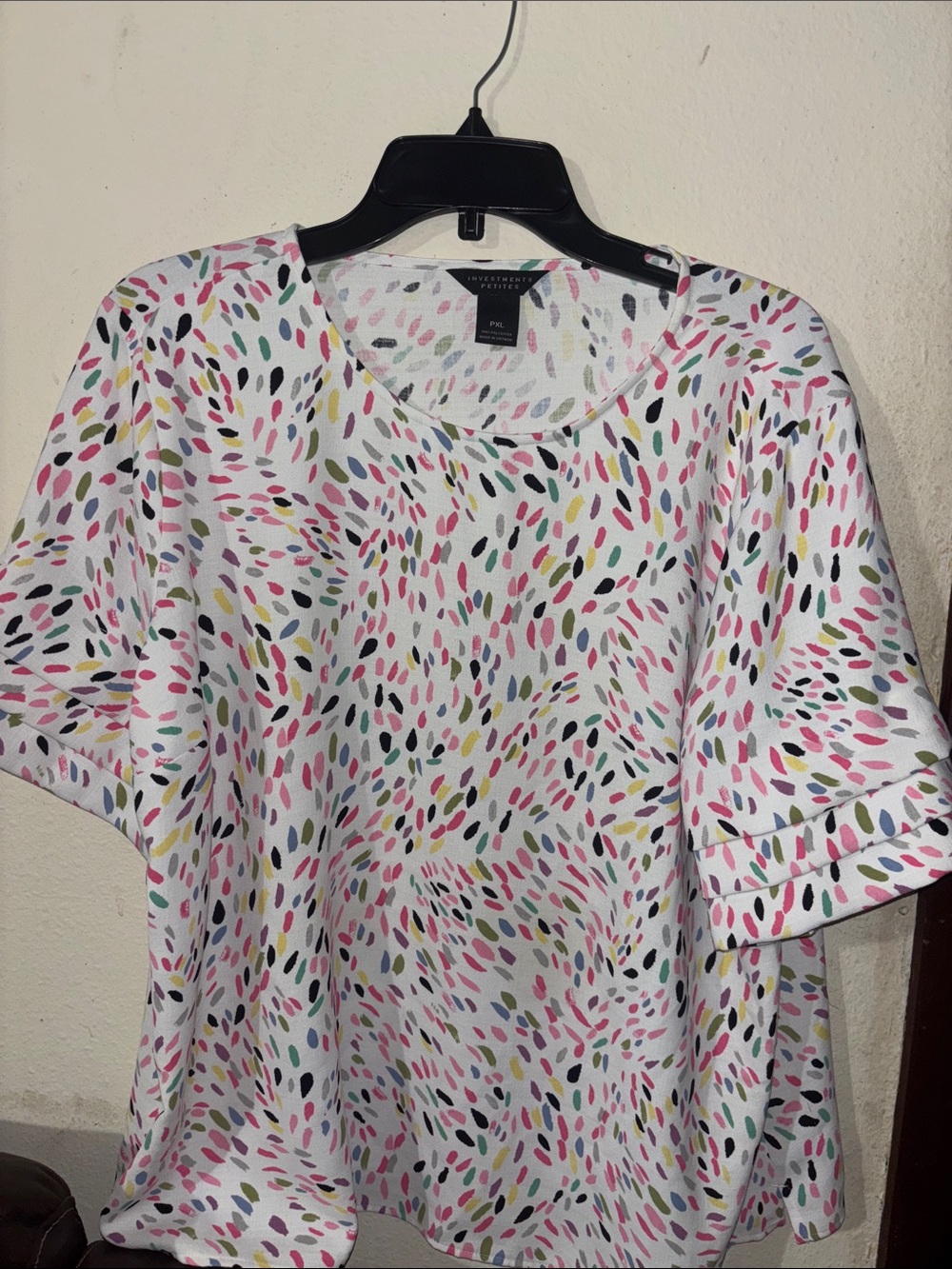 Worthington White Short Sleeve Confetti Dot Print Top